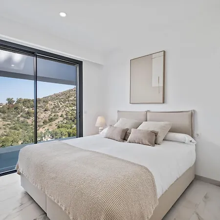 Pinares De San Anton - Sea, City, Mountain, Views Villa