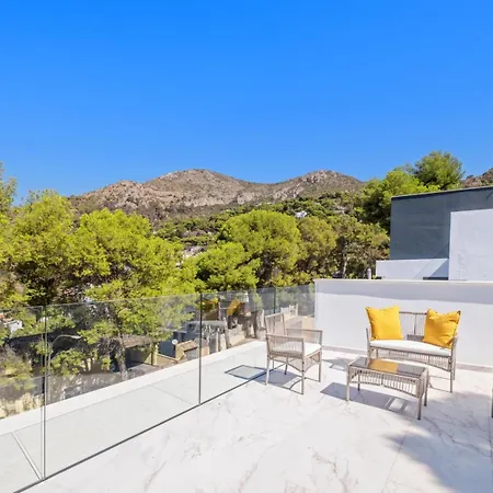 Pinares De San Anton - Sea, City, Mountain, Views Villa *