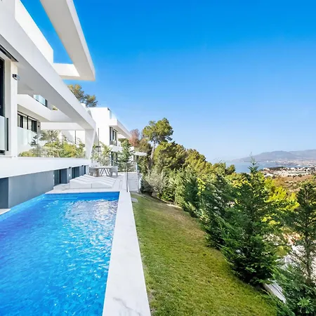 Pinares De San Anton - Sea, City, Mountain, Views Villa
