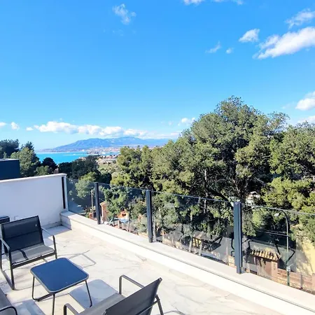 Pinares De San Anton - Sea, City, Mountain, Views Villa *
